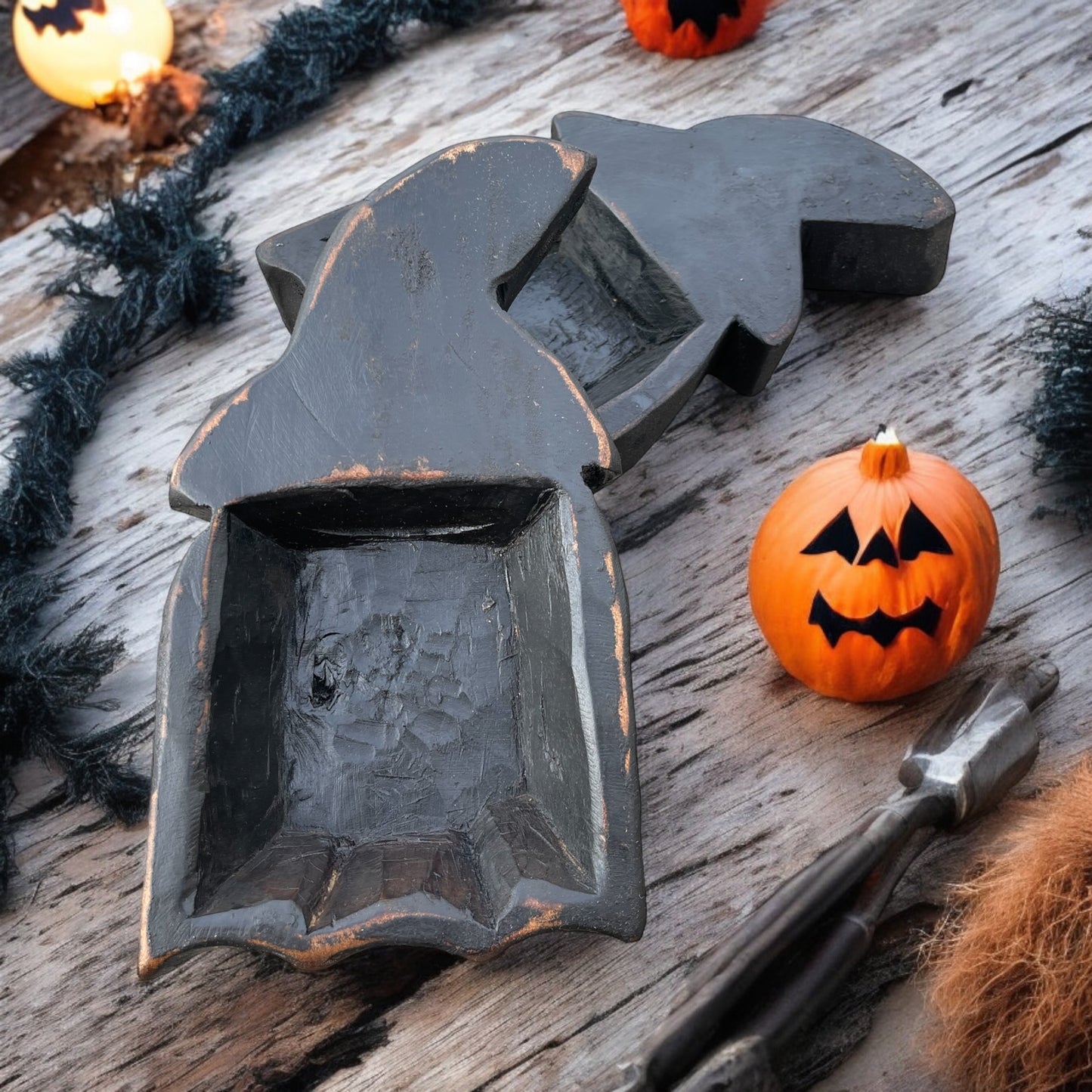 6-- Black Witch Bowl š§