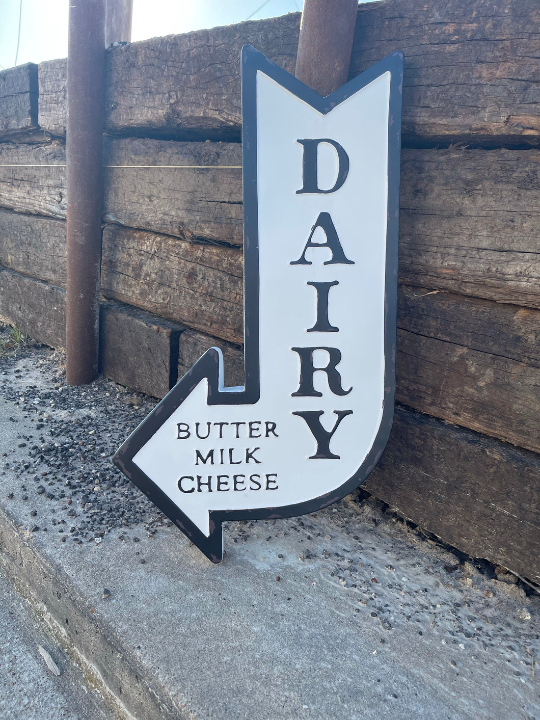 4– Tin Dairy Sign (#091)
