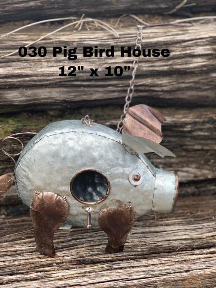 6– Pig Birdhouse (#030)